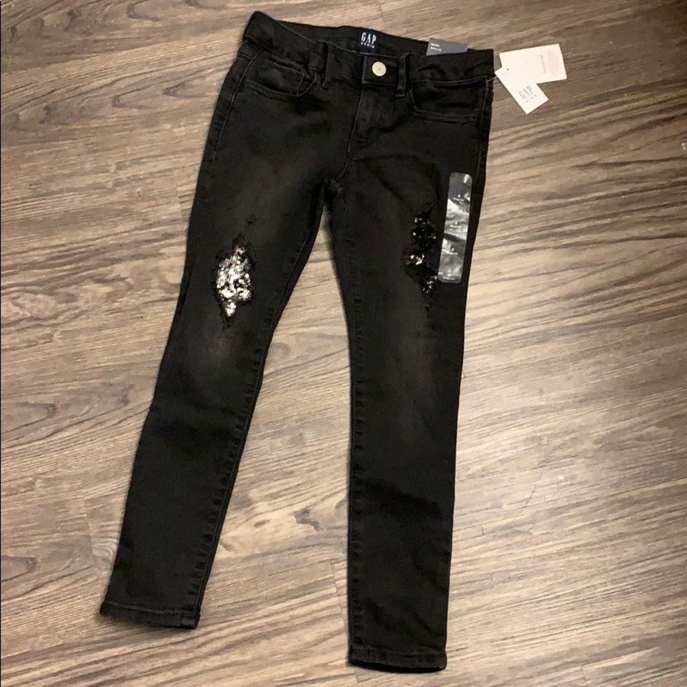 Destroyed Skinny Jeans